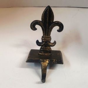 Fleur Di Lis Mantle Stocking Holder